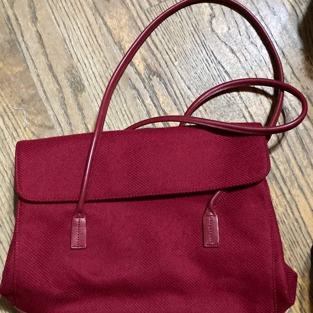 Ann Taylor purse. Red, excellent condition.